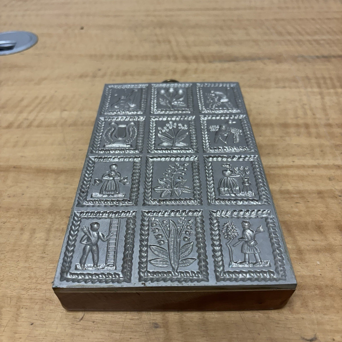 47887833