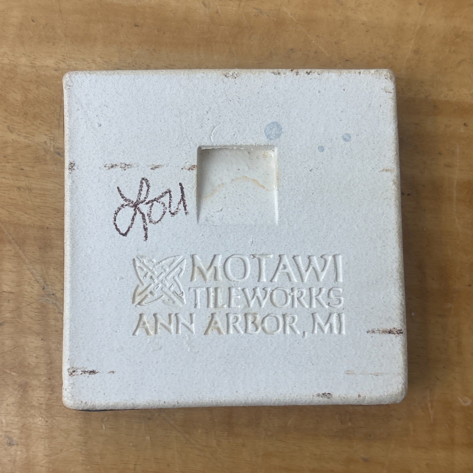 47322344