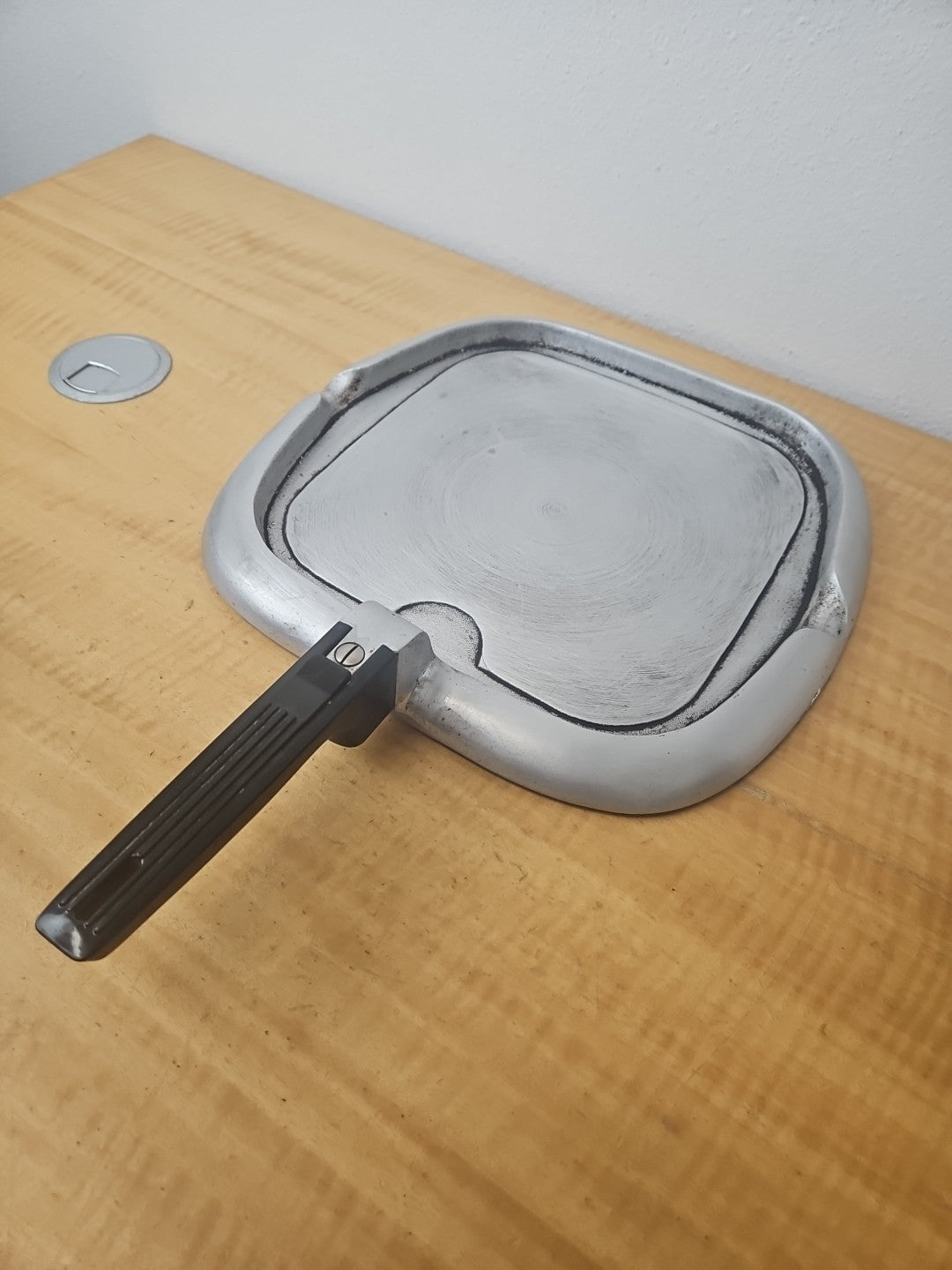 47342948
