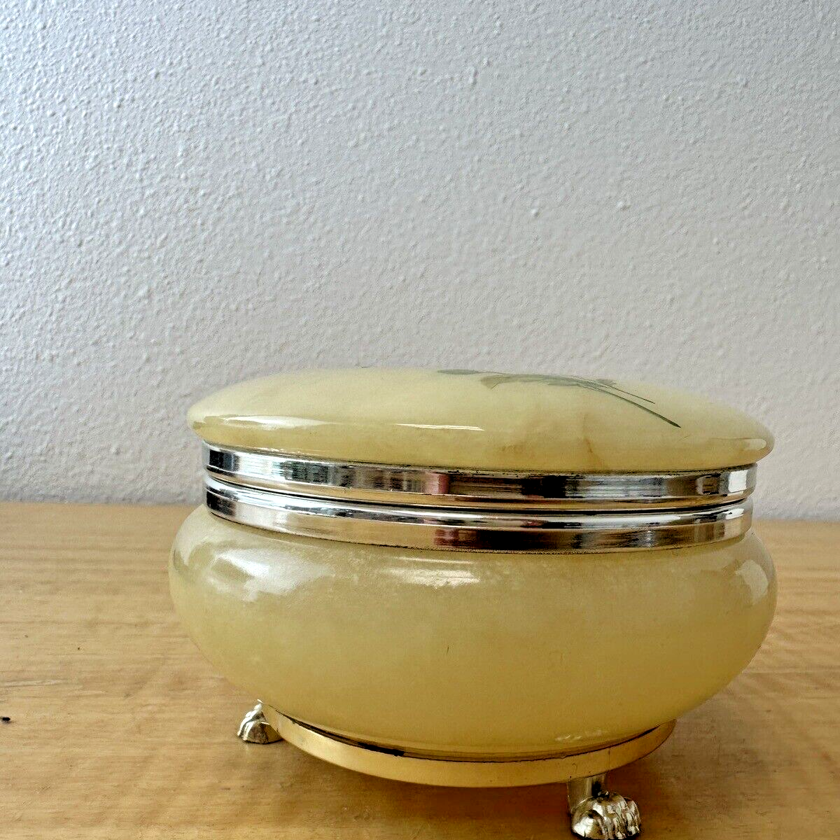 Vintage Genuine Alabaster BB Hand Carved In Italy Trinket