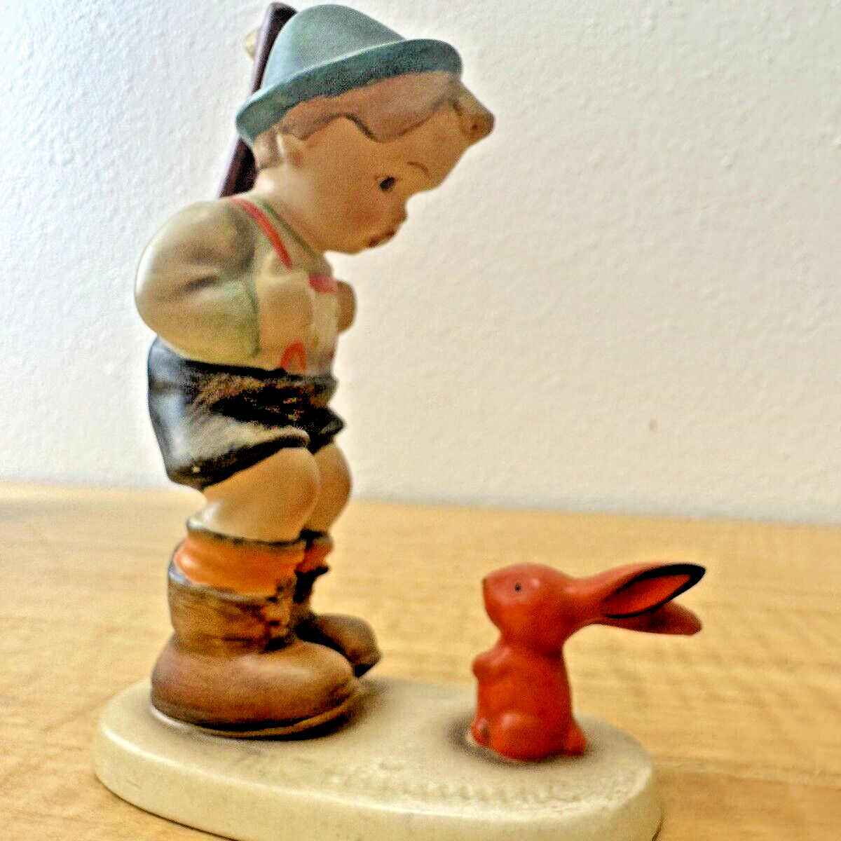 Luckey's Hummel Figurines & Plates　sb3 Amazon.com: Luckey's Hummel Figurines and Plates
