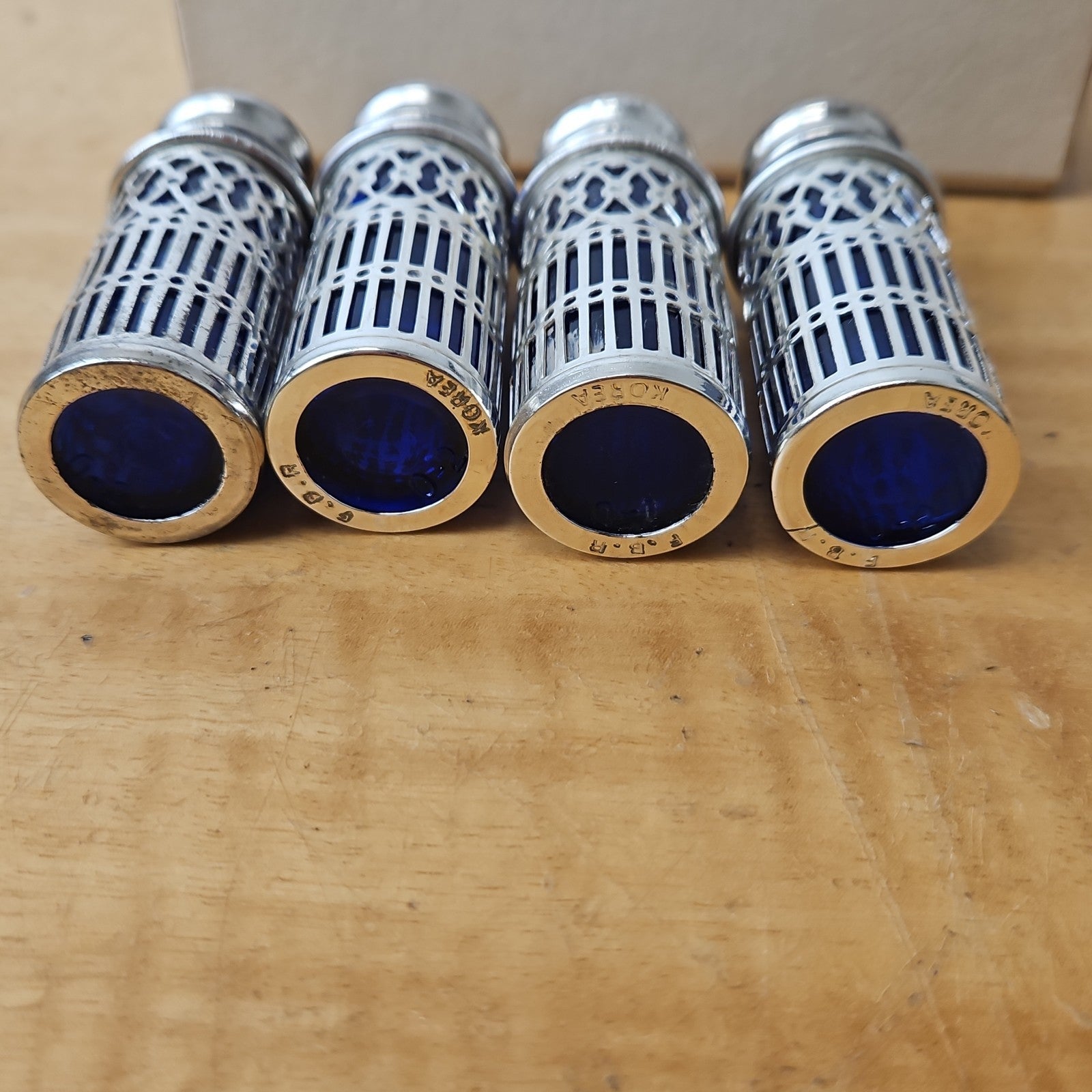 47703028