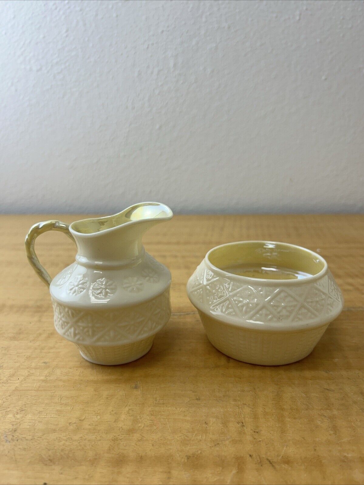 Creamer and sugar bowl good Belleek