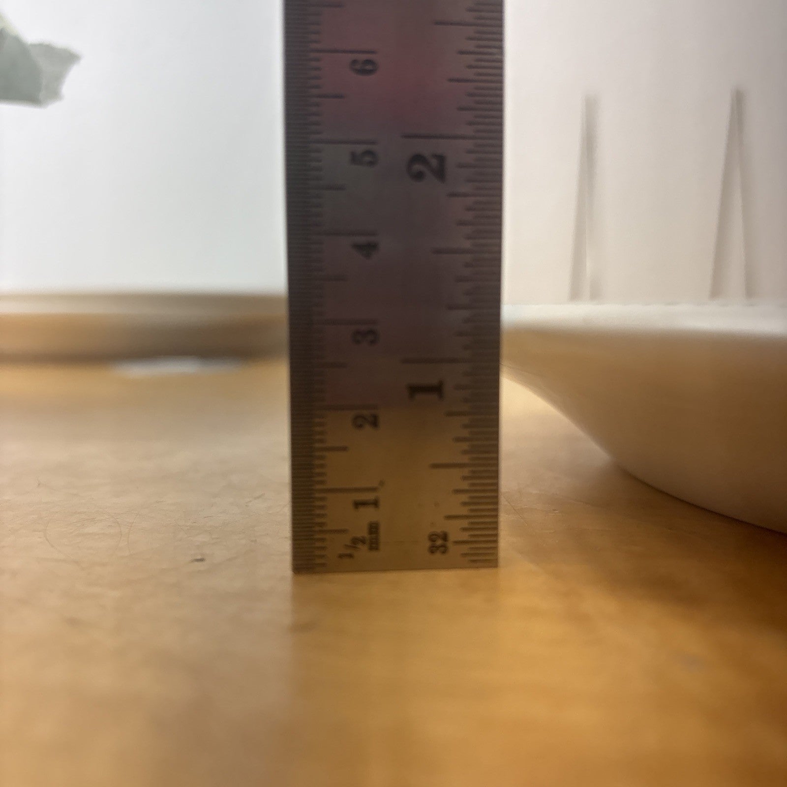 47018400