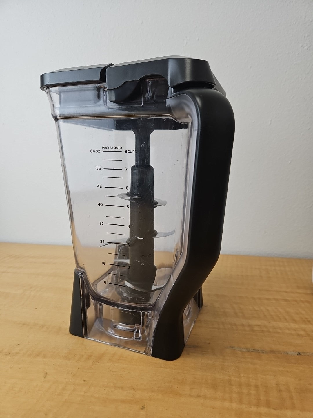 Ninja Replacement Pitcher 64 Oz/8 Cups with Lid & Blade